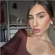 Me defino como una herramienta educativa diseñada para apoyar el aprendizaje de forma personalizada, clara y accesible.